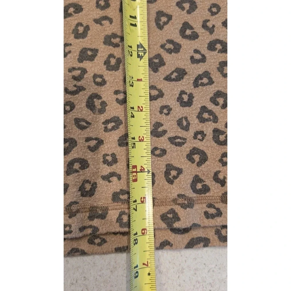 Abercrombie & Fitch Leopard Animal‎ Print Henley Knit Sweater Preppy Casual Boho